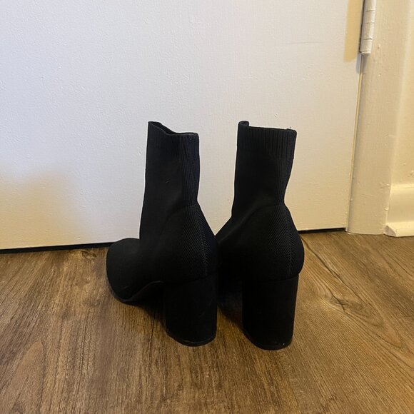 Ankle Boots Sock-Like Fit with Heel - Picture 2 of 2
